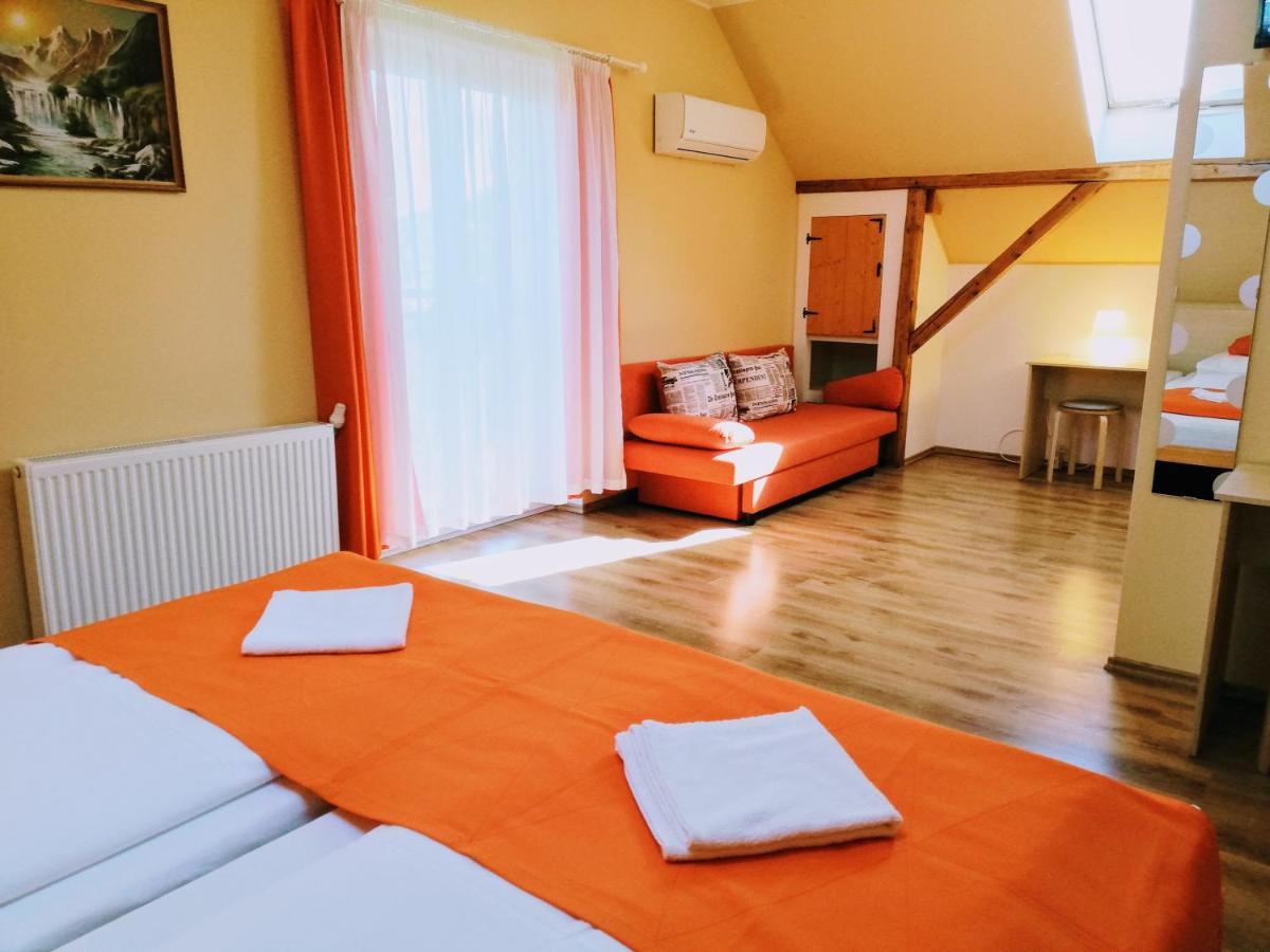 Hotel Lotuszvirag Vendeghaz Szekszárd Zewnętrze zdjęcie
