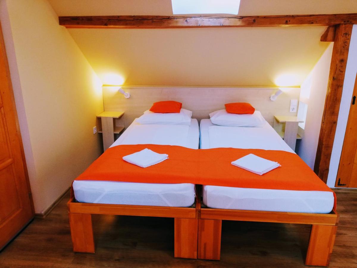 Hotel Lotuszvirag Vendeghaz Szekszárd Zewnętrze zdjęcie